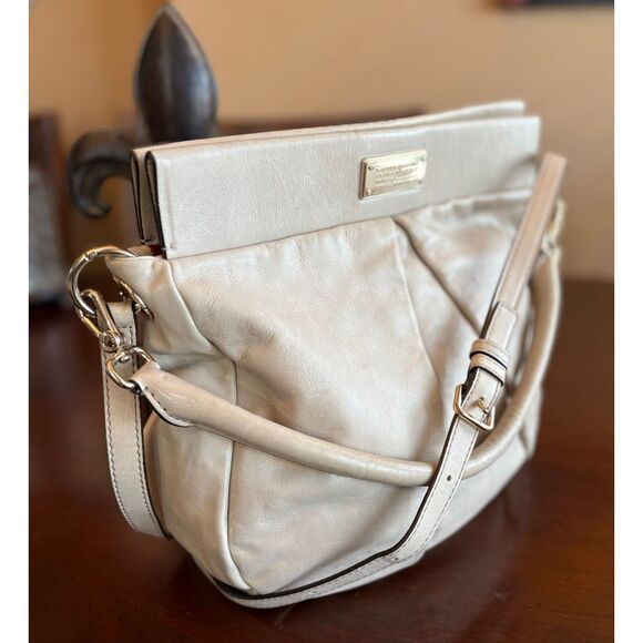 Marc by Marc Jacobs - Classic Q Hillier Hobo Bag in Cement Soft Leather. LOVELY! - Picture 5 of 15
